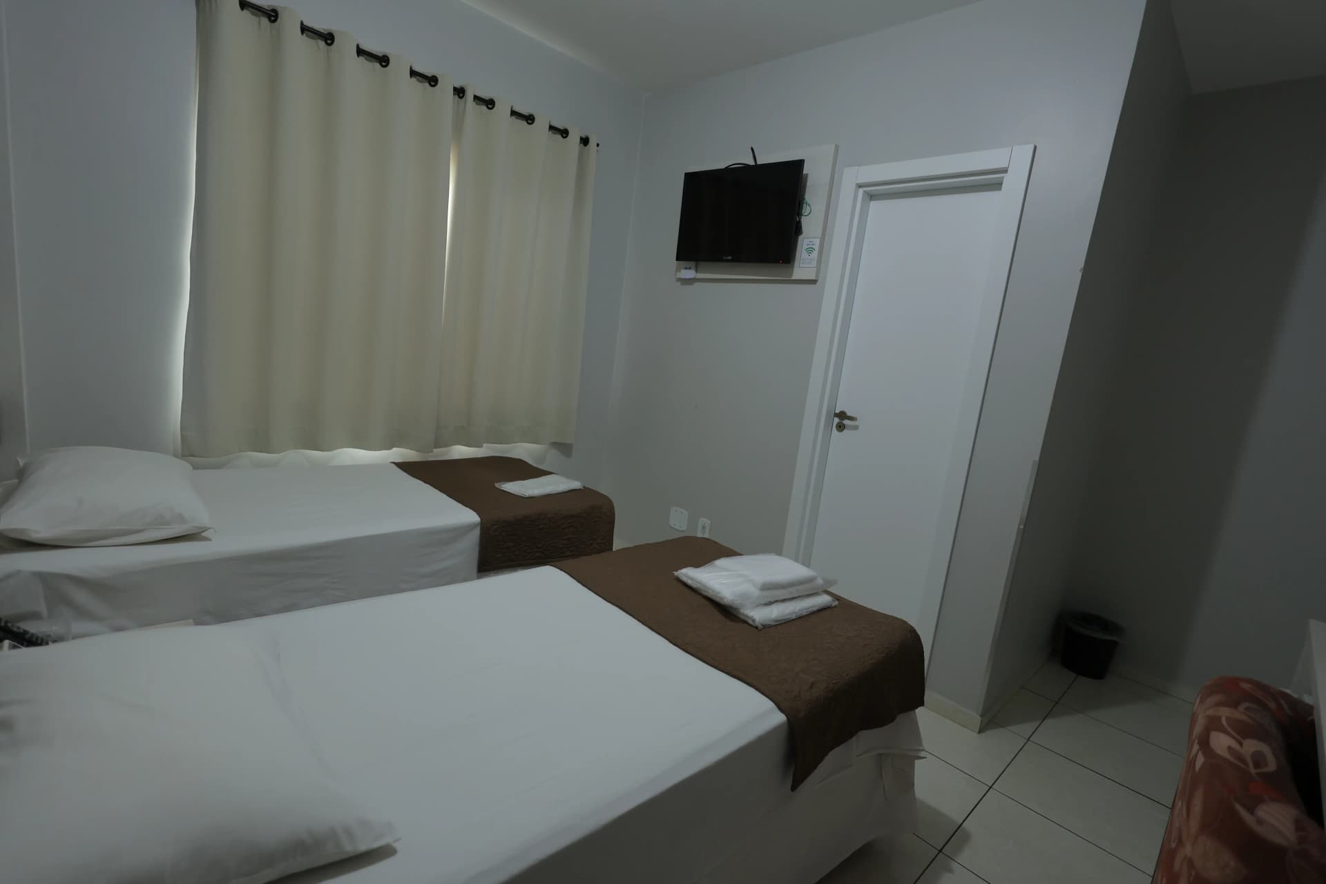 Hotel Sambakia - Solteiro Duplo Luxo